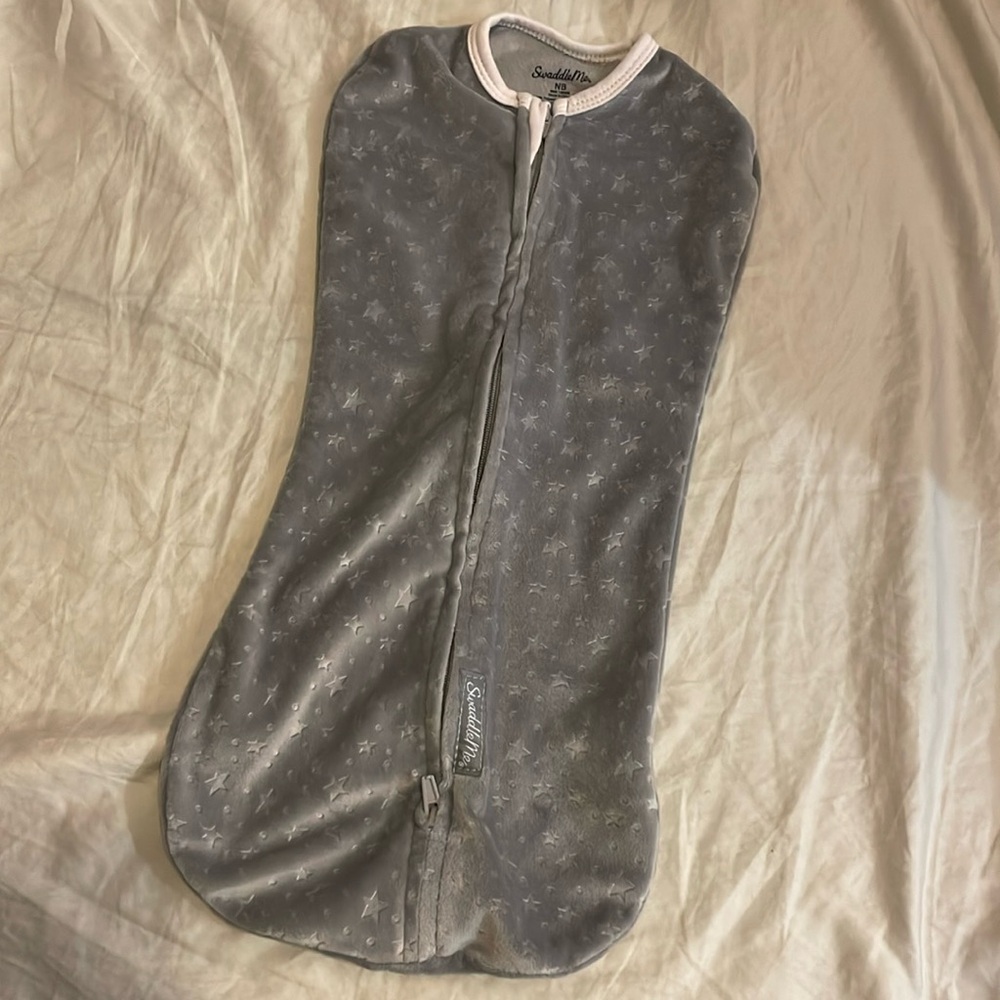 SwaddleMe Newborn zipper Swaddle